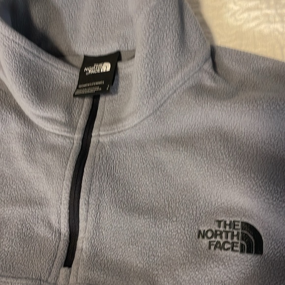 Northface pullover - Picture 3 of 3